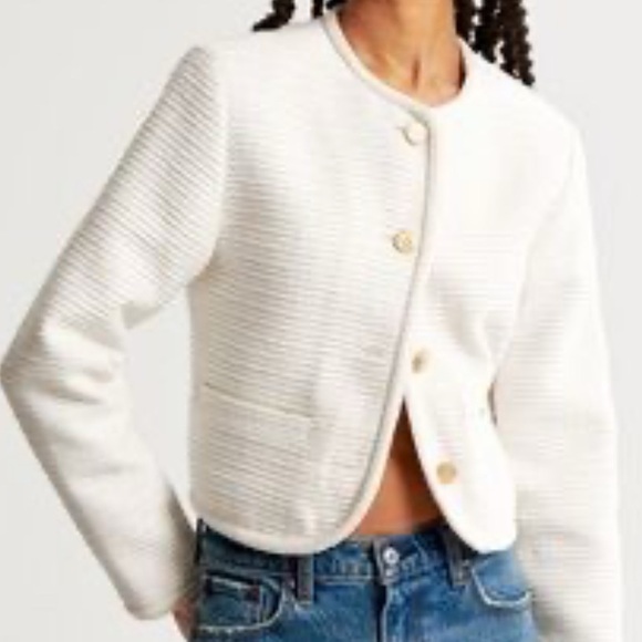 A&F - NWT women’s cream short Tweed jacket gold button up collarless blazer SZ S - Picture 1 of 9